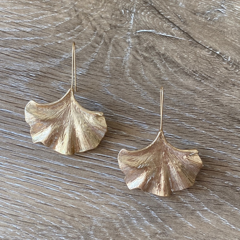 Gold leaves statement earrings